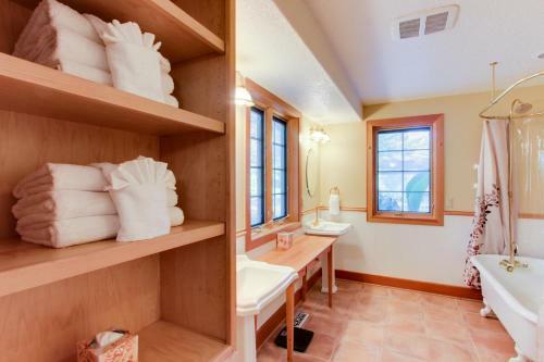 Harrison Loft