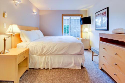 Beaches Inn Fourplex