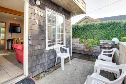 Beaches Inn Fourplex