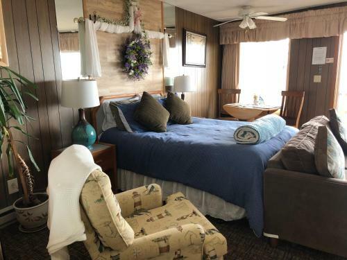 Hotel Webb's Scenic Surf