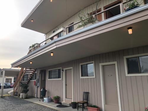 Hotel Webb's Scenic Surf