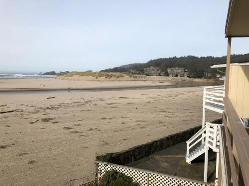 Hotel Webb's Scenic Surf
