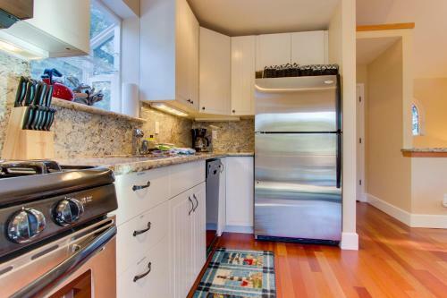 Ecola Park Cottage