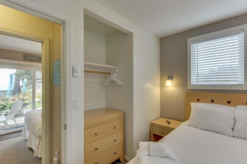 Sandals Inn | Oceanside Cabana