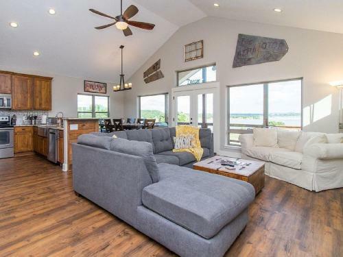 Cloudfire Retreat Home