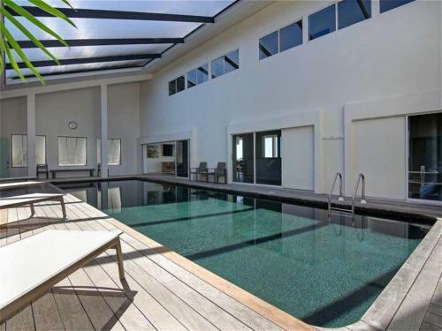 Captiva Rd Home 16500
