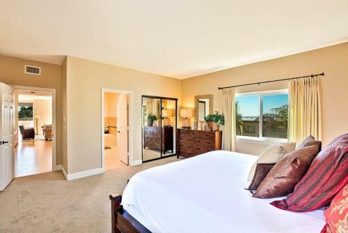 #150 - Coastal Beauty Three-bedroom Holiday Home
