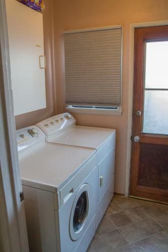 Carlsbad Beach Bungalow