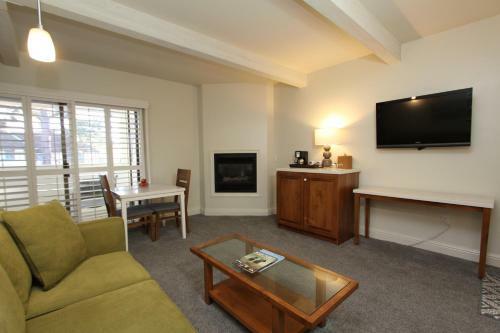 Hotel Lobos Lodge