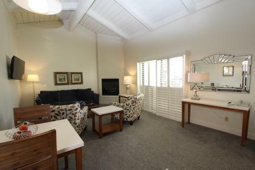 Hotel Lobos Lodge