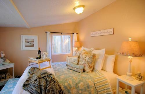 Sea Shell Guest Cottage - One Bedroom Cottage - 3264