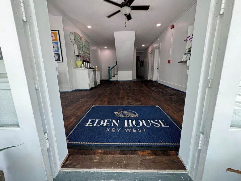 Hotel Eden House