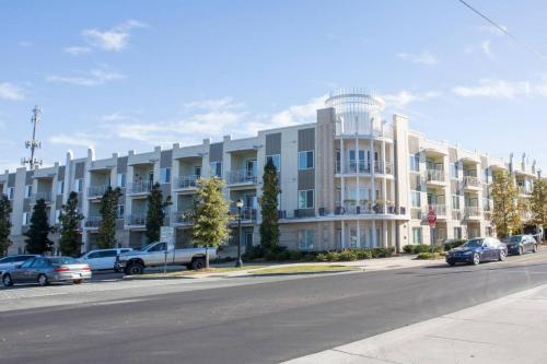 Plaza Midwood Two Bedroom Apartment
