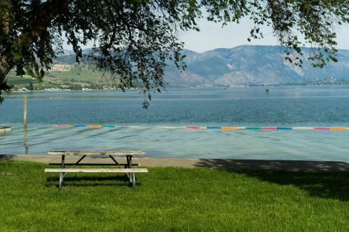 Chelan Resort Suites #302