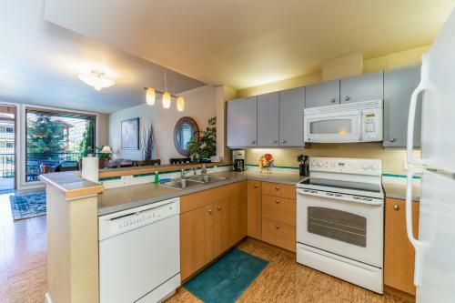 Chelan Resort Suites #106