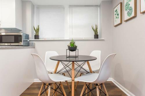 Apartamento Mid Century Gem. Safe+comfort+close To Train 3bd