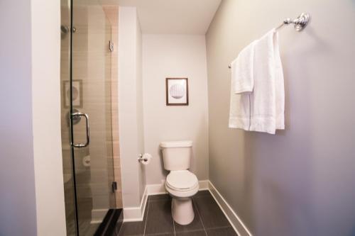 Apartamento Three-bedroom On W Barry Avenue Apt 2f