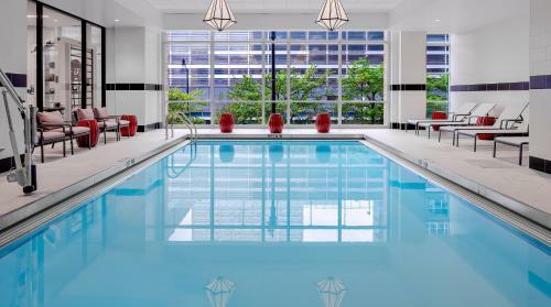 Hotel Home2 Suites By Hilton Chicago Mccormick Place