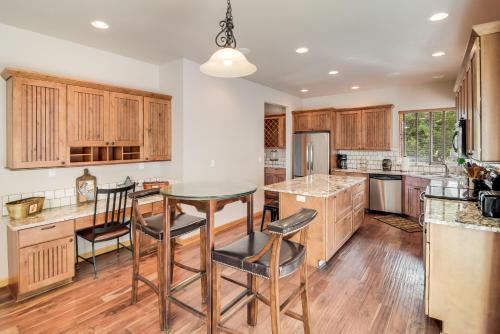 Granite Creek Estate