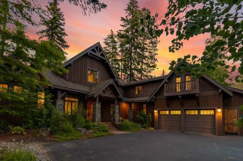 Little Lake Lodge
