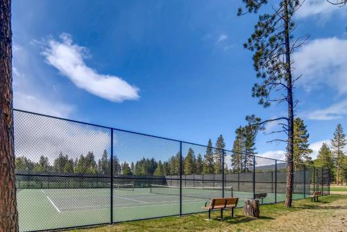Pine Ridge Estate