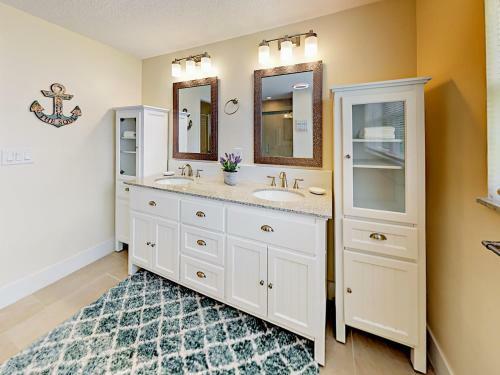 1344 Stewart Blvd Home