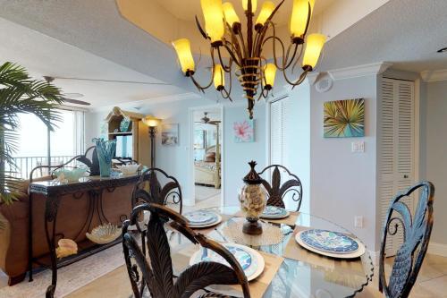 Apartamento Lighthouse Towers Condominium