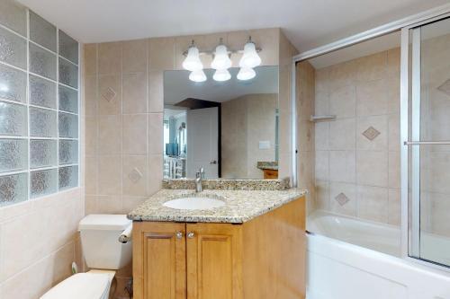Apartamento Lighthouse Towers Condominium