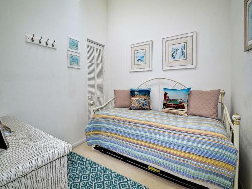 Sunset Villa Unit 104