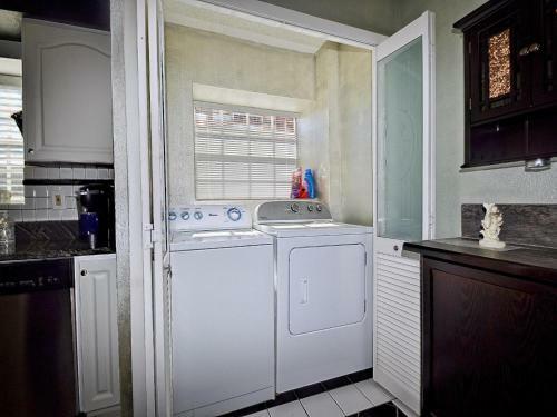 Sunset Villa Unit 104