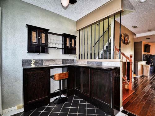 Sunset Villa Unit 104