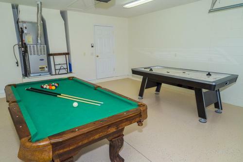 4 Bd With Spa And Games Room 15830rhl Villa