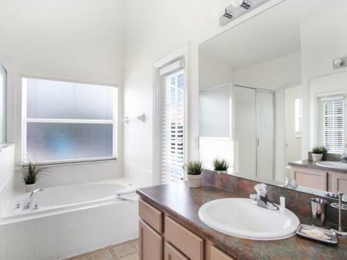Hawk Hill Villa Home