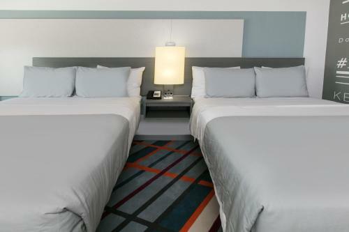 Hotel TRYP By Wyndham College Station
