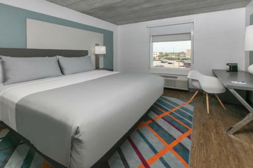Hotel TRYP By Wyndham College Station