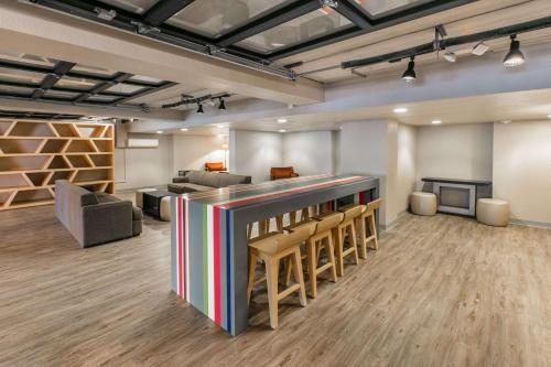 Hotel TRYP By Wyndham College Station