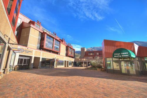 Apartamento Vs438 And 440h Village Square Condo