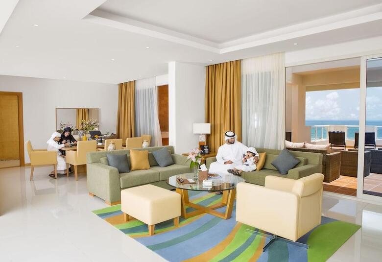Hotel Oceanic (room Only)