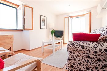 Alfama River Apartments