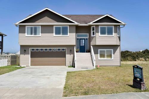 Crescent City Beach House