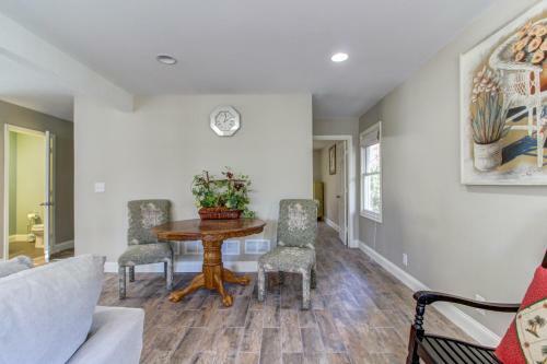 Magnolia Lodge