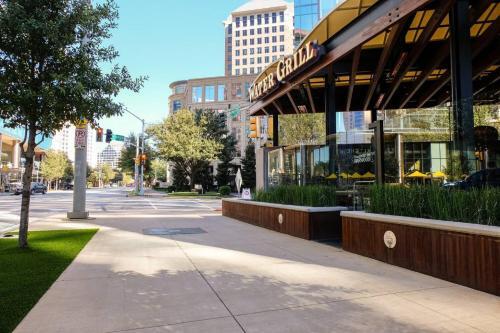 Apartamento Contemporary 1br | Arts + Dining + Shopping