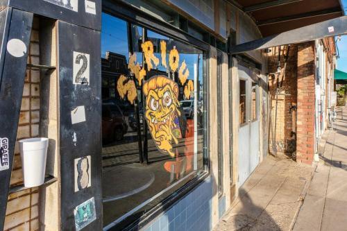 Apartamento Bold + Trendy | Parking | 1 Mi From Uptown @ 2br