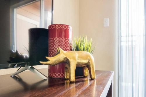 Apartamento Bold + Trendy | Parking | 1 Mi From Uptown @ 2br