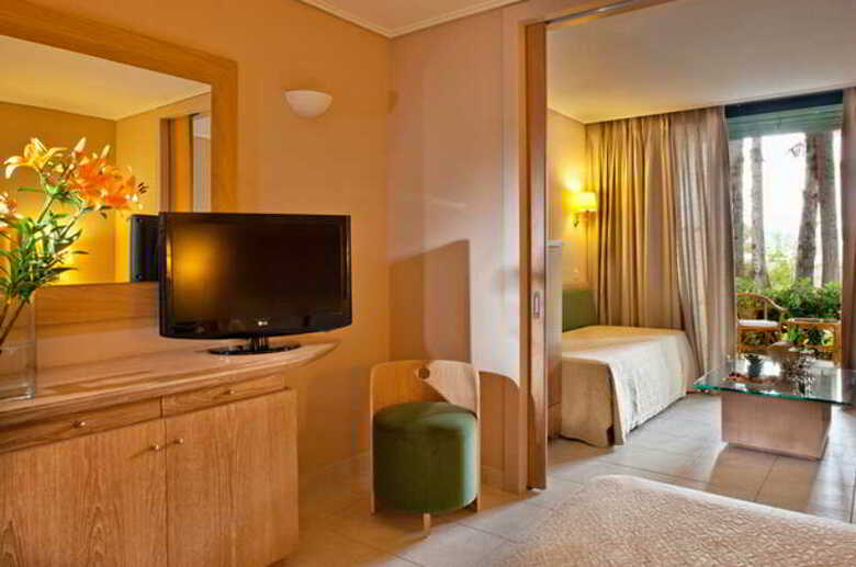 Hotel Kontokali Bay