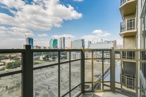 Uptown Victory Park 1210