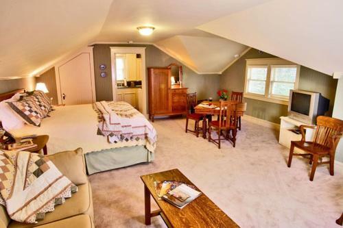 The Corinthian Bed And Breakfast