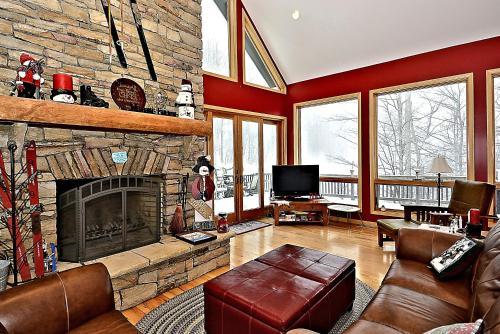 Ski Bums Inn Five-bedroom Chalet
