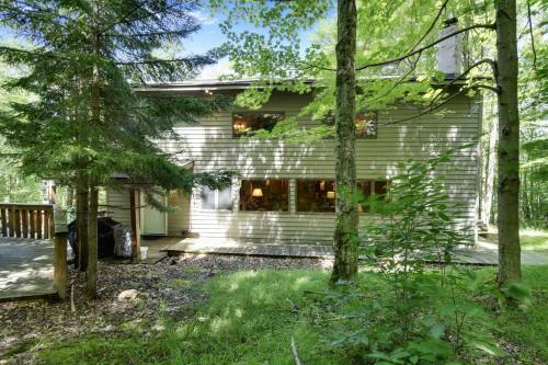 Otters Den Four-bedroom Chalet