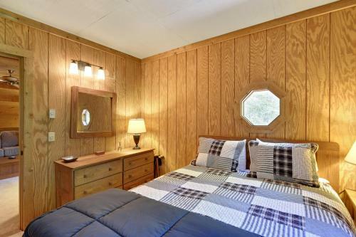 Otters Den Four-bedroom Chalet